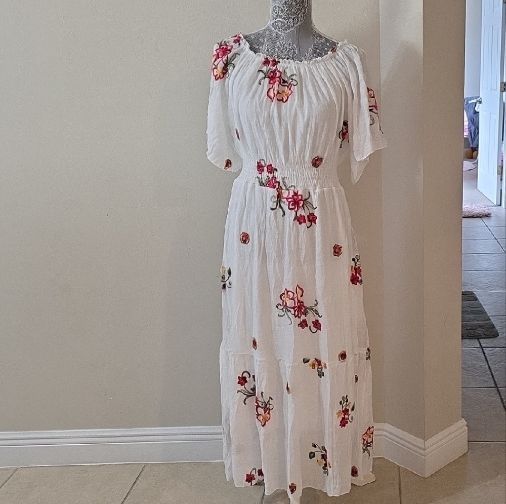 Elegant Asymmetrical White Dress with Floral Design